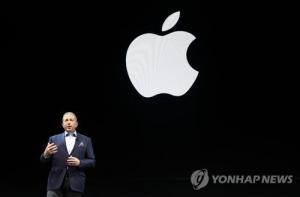 도도했던 애플, 삼성·LG 손잡은 배경은…"IT생태계 변화 판단"